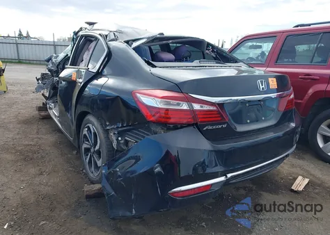 2017 Honda Accord Ex z USA, uszkodzony, nr VIN 1HGCR2F74HA004336